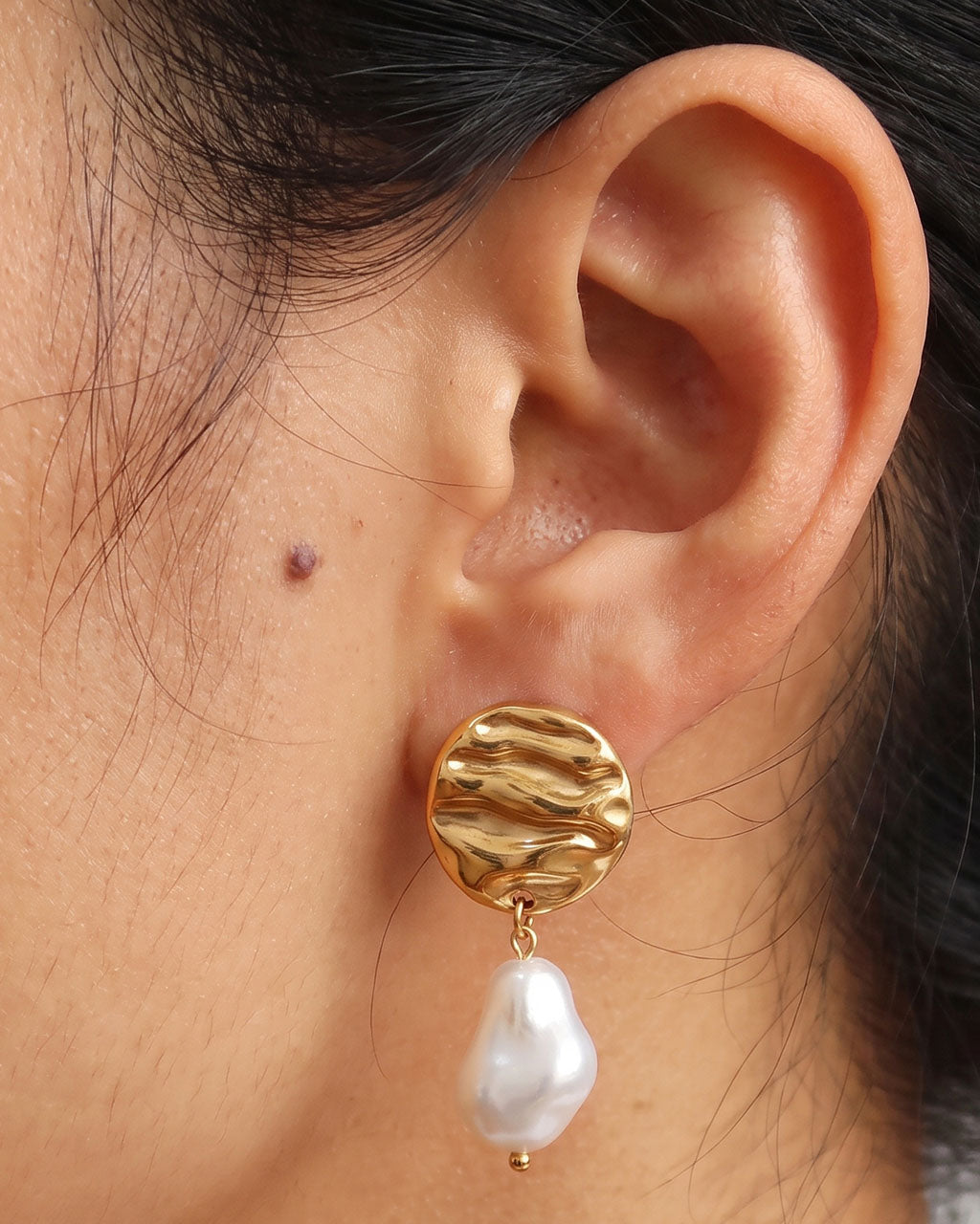 Baroque Pearl Ripple Disc Drop Waterproof Gold Earrings