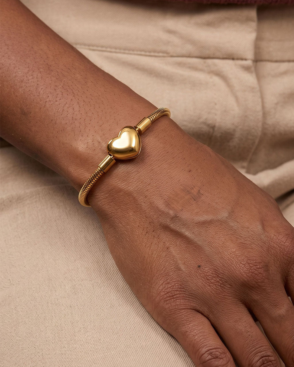 Charm Clasp Herringbone Chain Waterproof Gold Bracelet