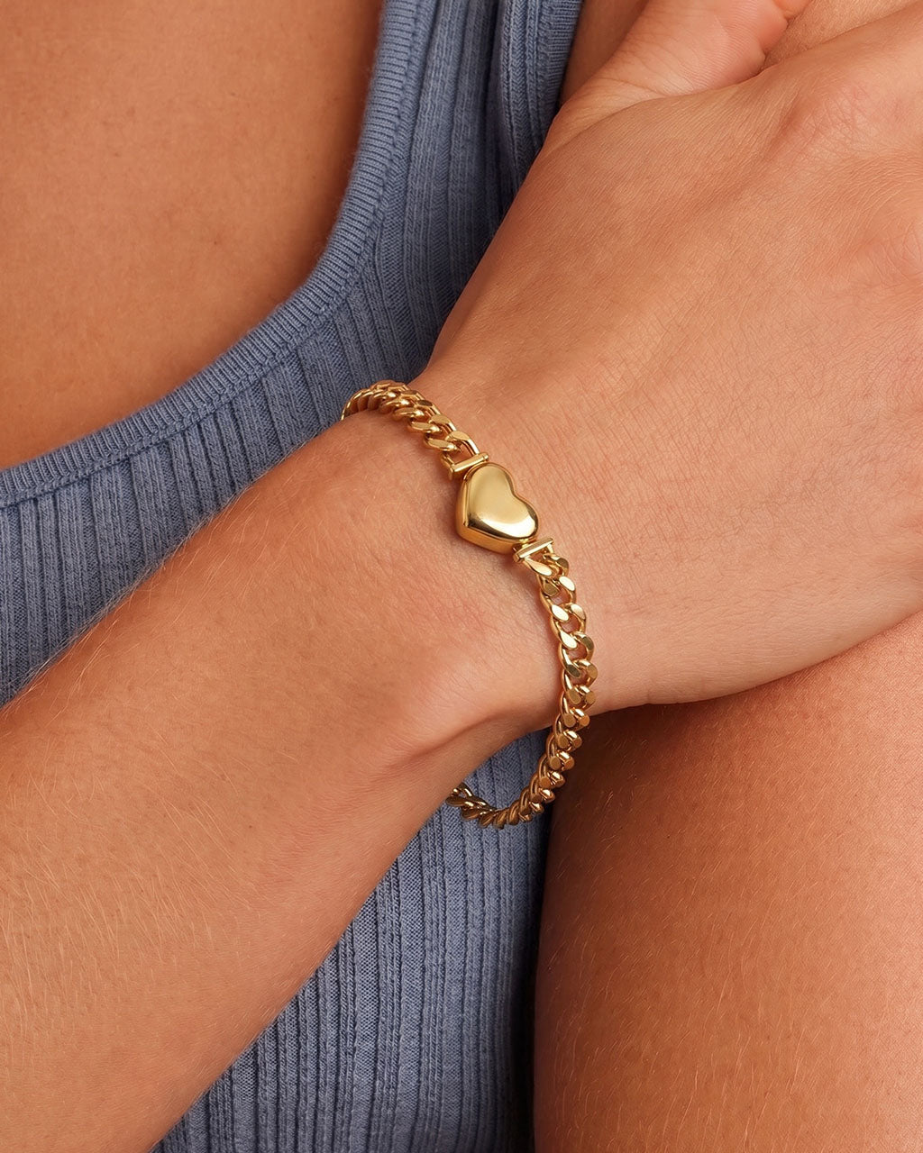 Chunky Heart Charm Curb Chain Waterproof Gold Bracelet