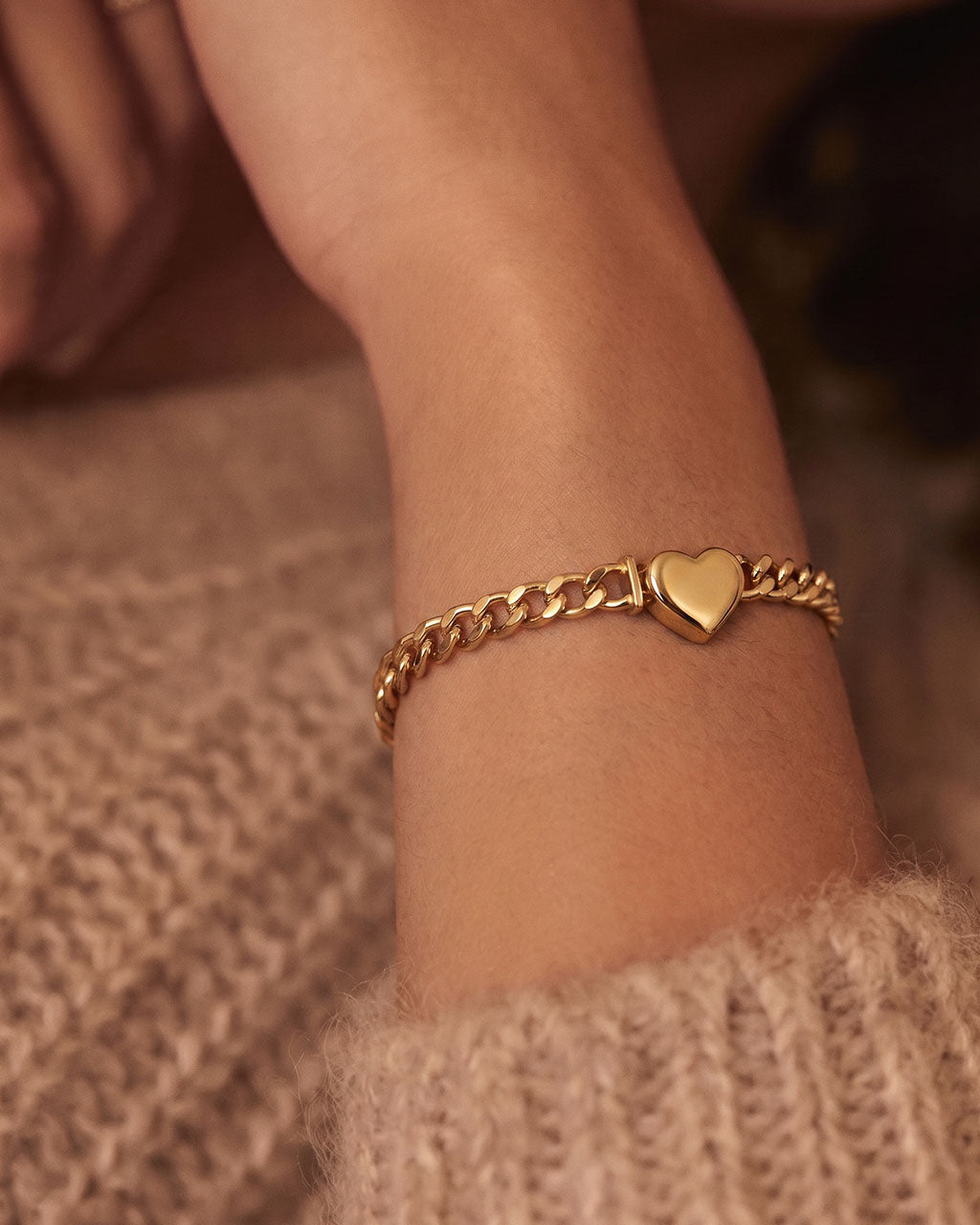 Chunky Heart Charm Curb Chain Waterproof Gold Bracelet