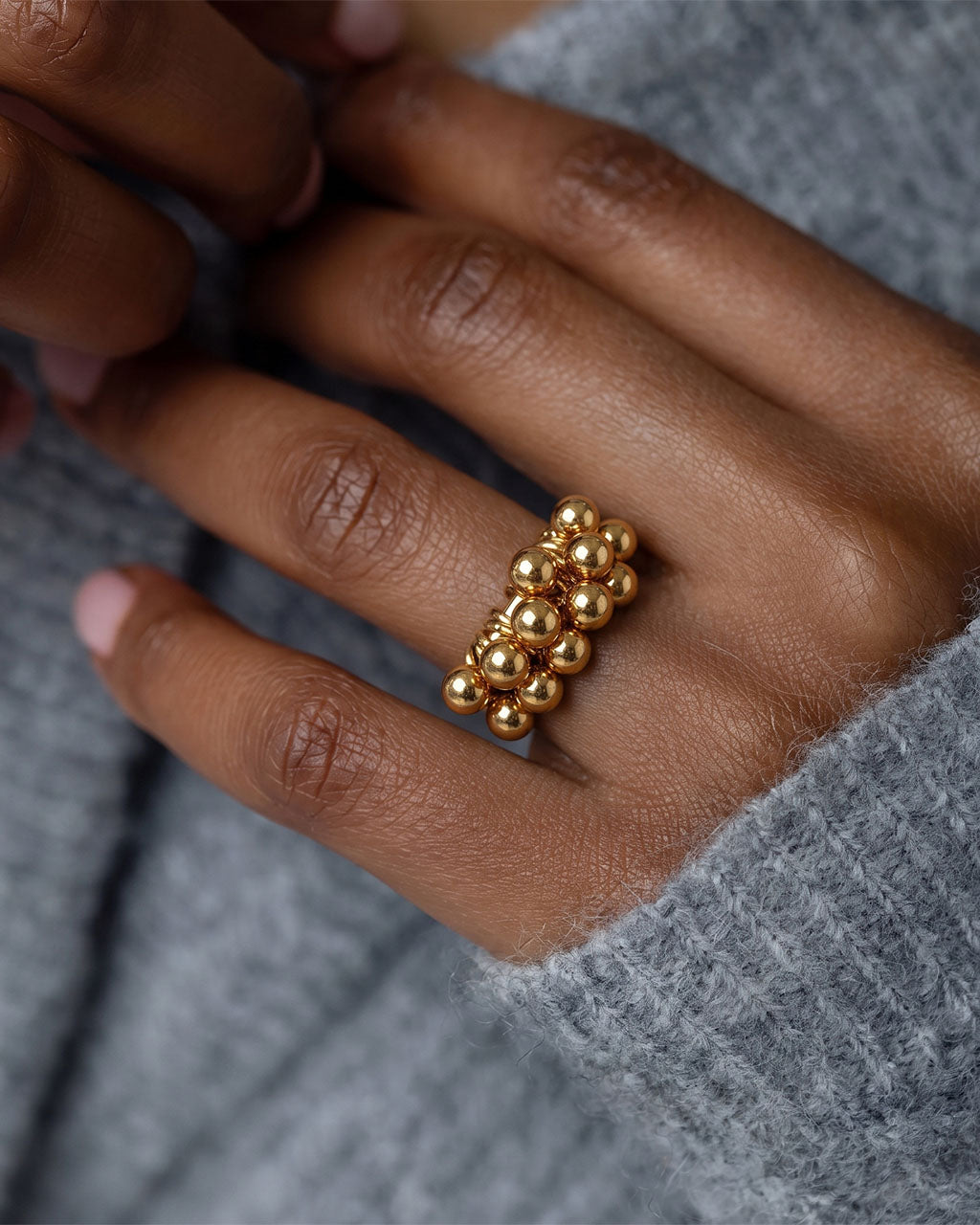 Dancing Bead Grape Cluster Branch Waterproof Ring