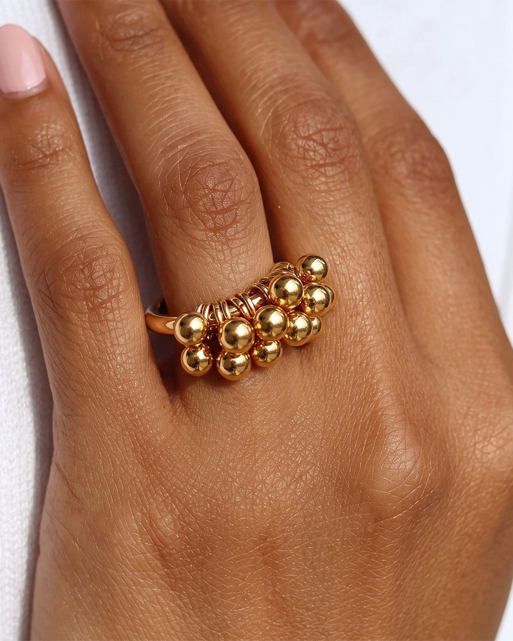 Dancing Bead Grape Cluster Branch Waterproof Ring