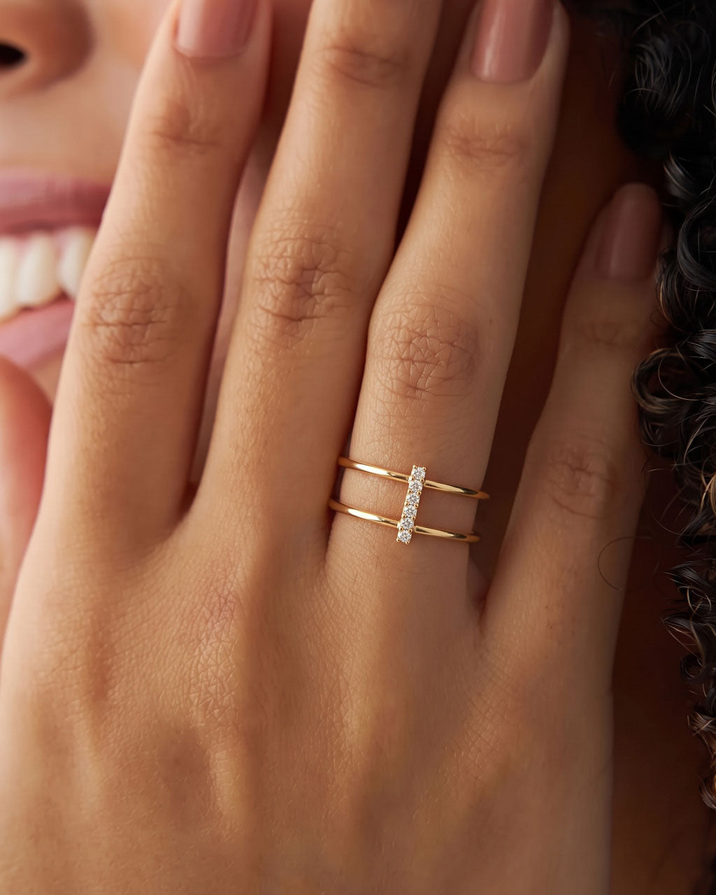 Distinctive Pavé Bar Double Band Waterproof Gold Ring