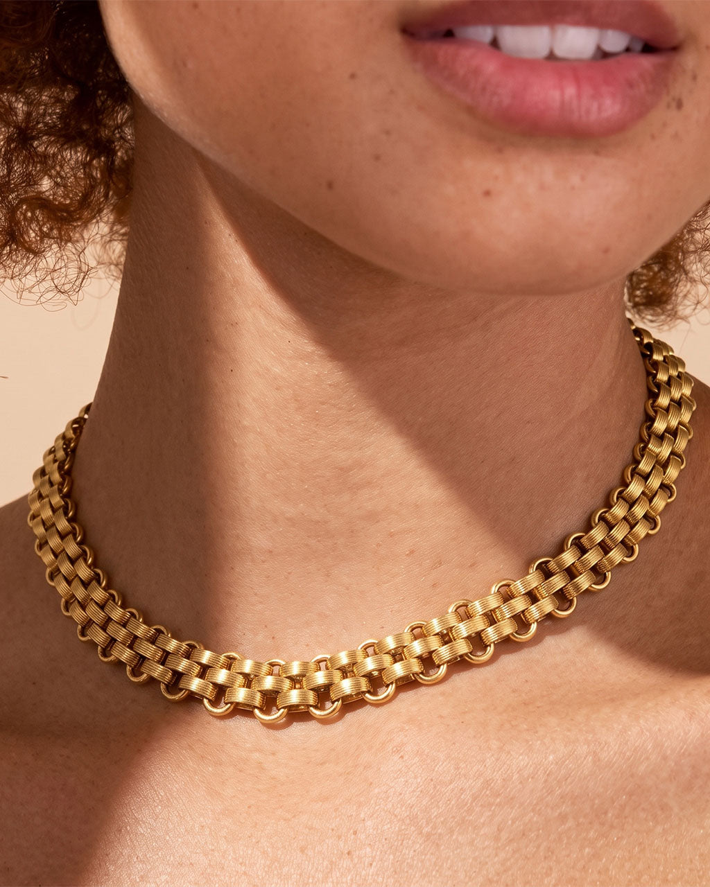 Distinctive Woven Ribbed Waterproof Gold Necklace