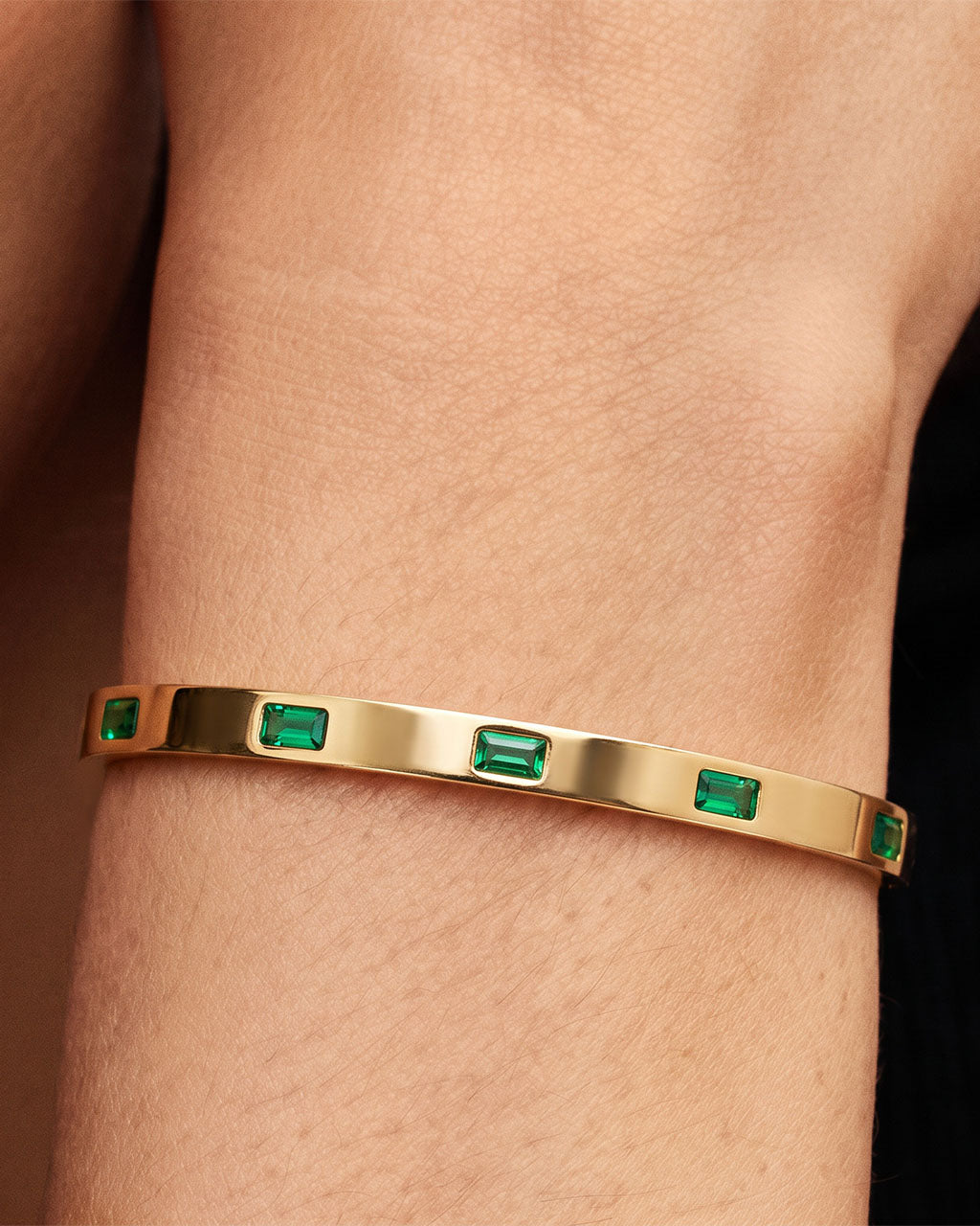 Emerald Five Stone Station Waterproof Gold Bangle