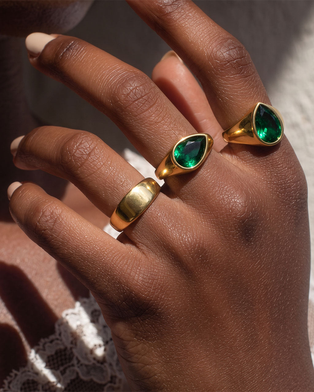 Emerald Green Pear Cut Solitaire Waterproof Gold Ring