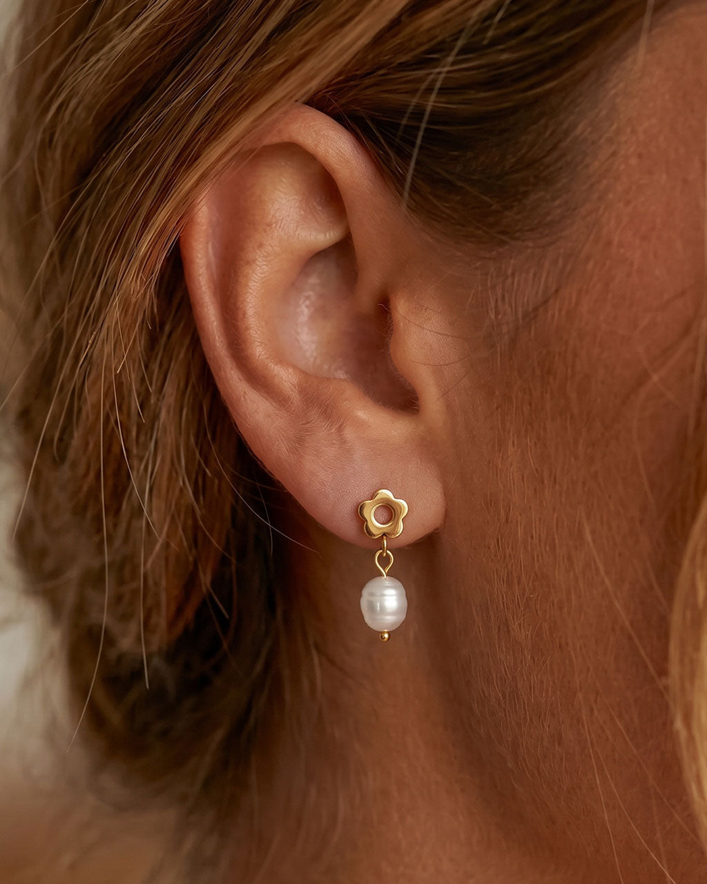 Flower Freshwater Pearl Drop Waterproof Gold Earrings
