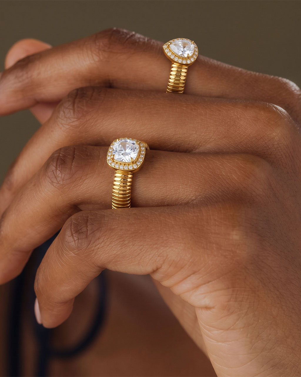 Halo Simulated Diamond Ribbed Open Waterproof Gold Ring