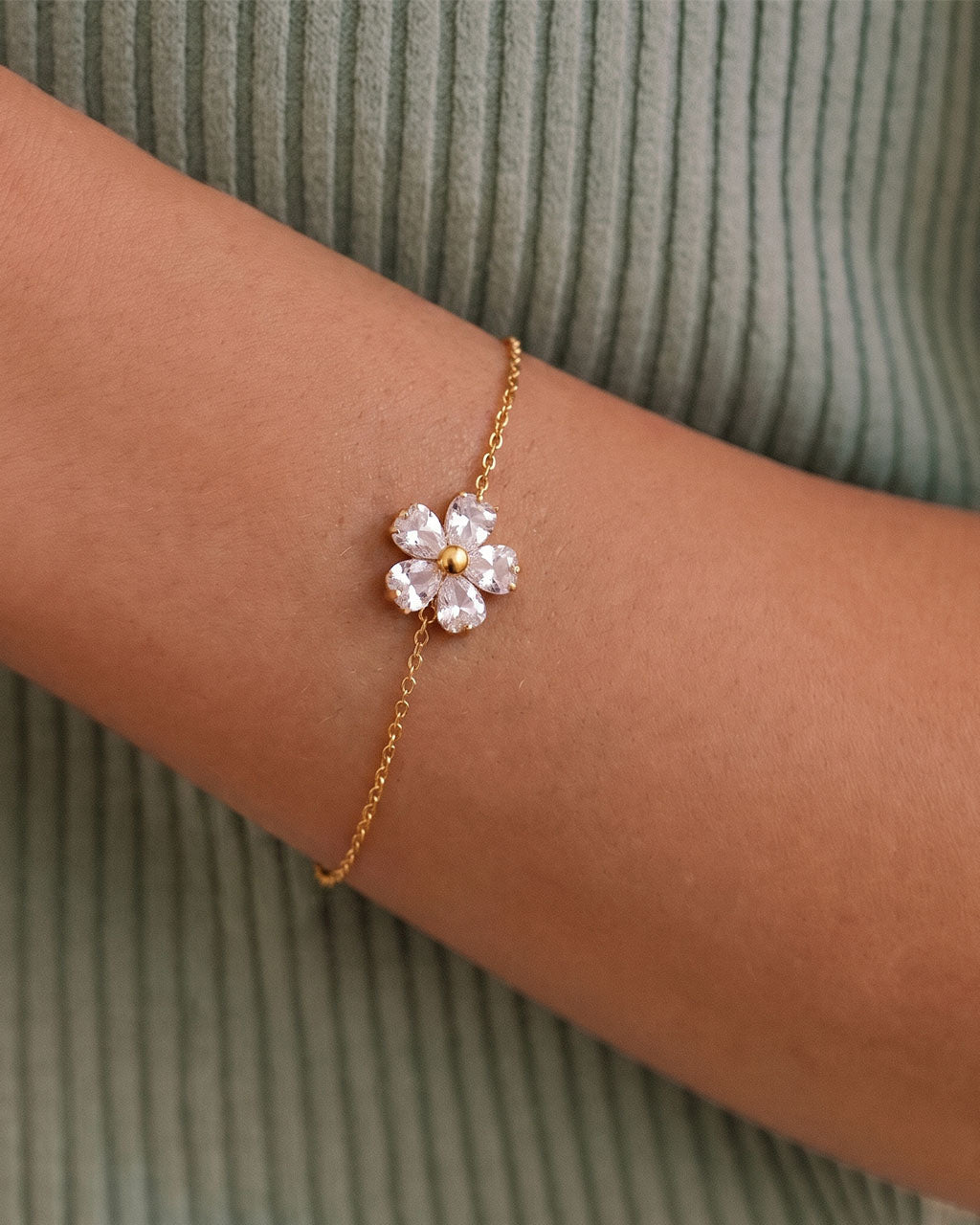 Heart Cut Stone Flower Waterproof Gold Bracelet