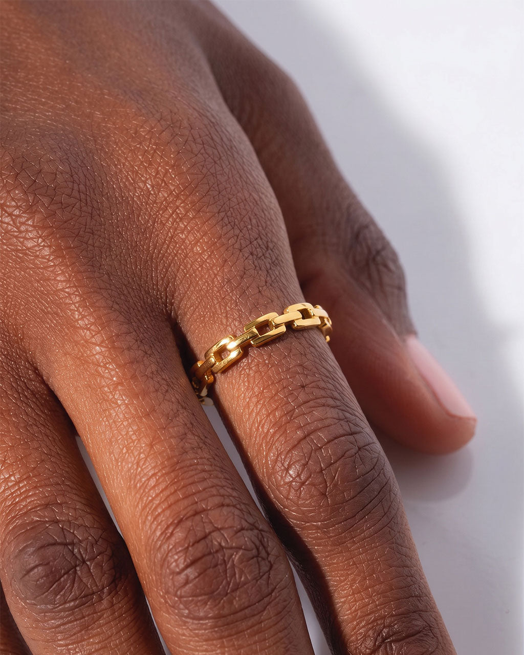 Iconic Dainty Chain Link Band Waterproof Gold Ring