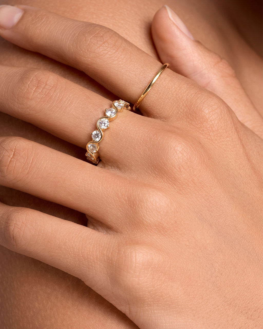 Lavish Ocean Swirl Set Eternity Waterproof Gold Ring