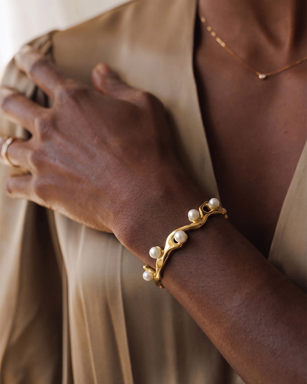 Luminous Pearl Branch Cuff Waterproof Gold Bangle