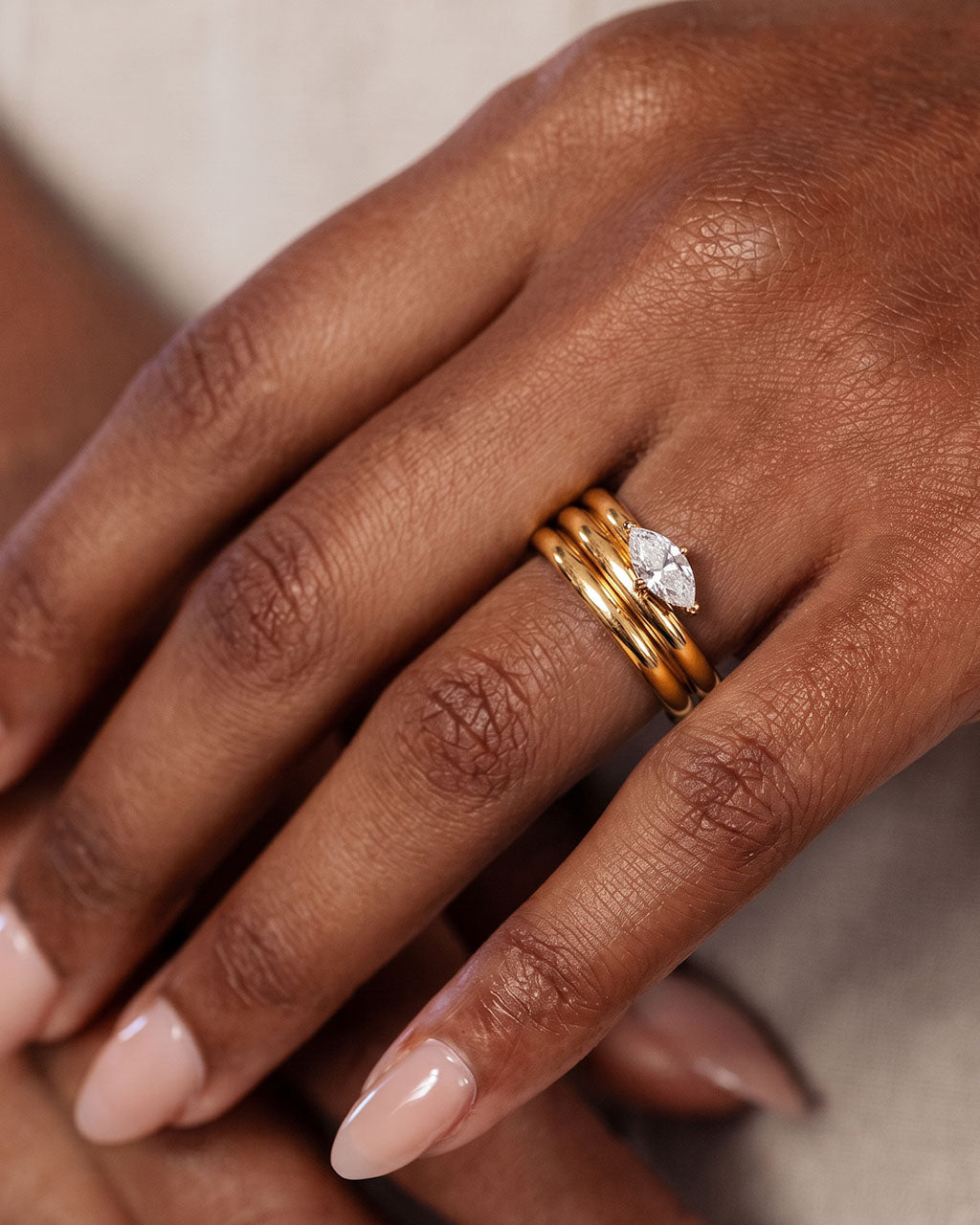 Marquise Solitaire Grooved Band Waterproof Gold Ring