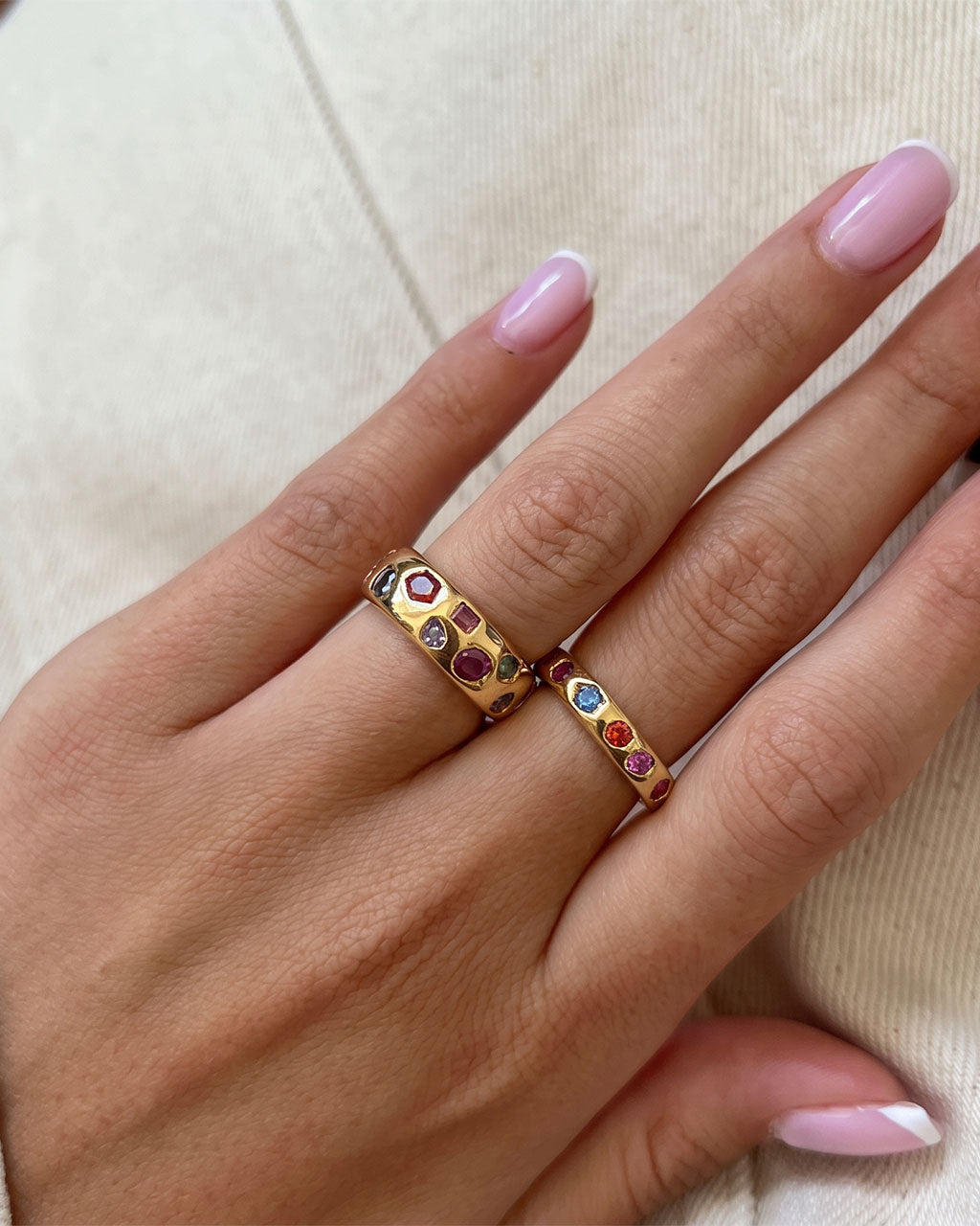 Mixed Cut Color Stone Wide Band Waterproof Gold Ring