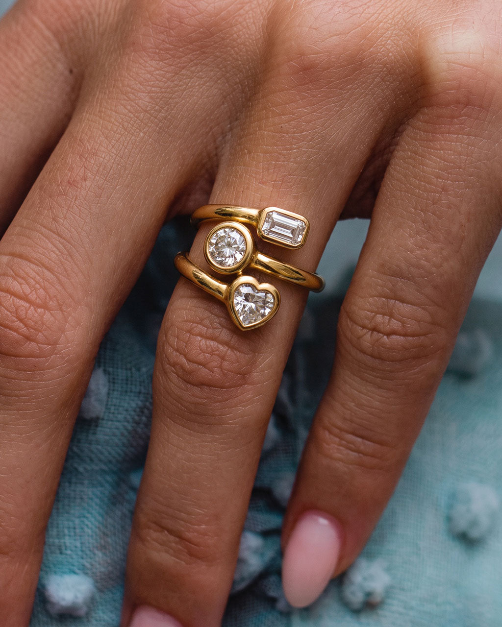 Mixed Cut Triple Band Bypass Waterproof Gold Ring