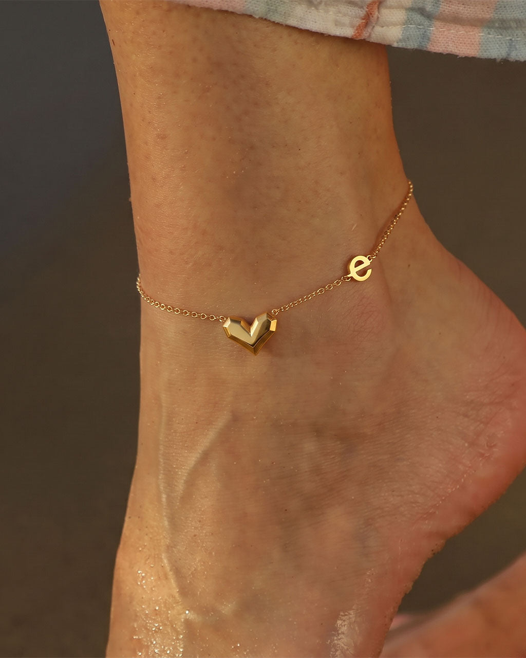 Modern Chevron Heart Letter E Waterproof Gold Anklet