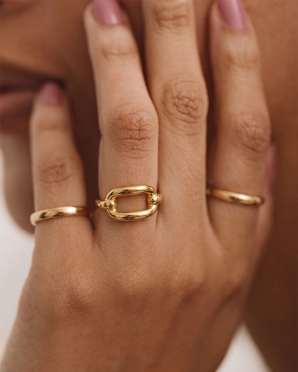 Modern Minimalist Open Link Waterproof Gold Ring