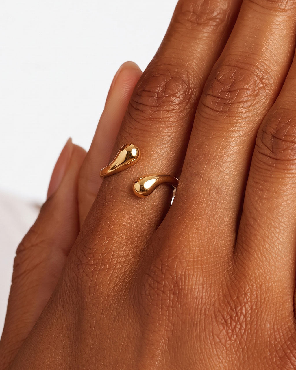 Modern Polished Teardrop Bypass Waterproof Gold Ring