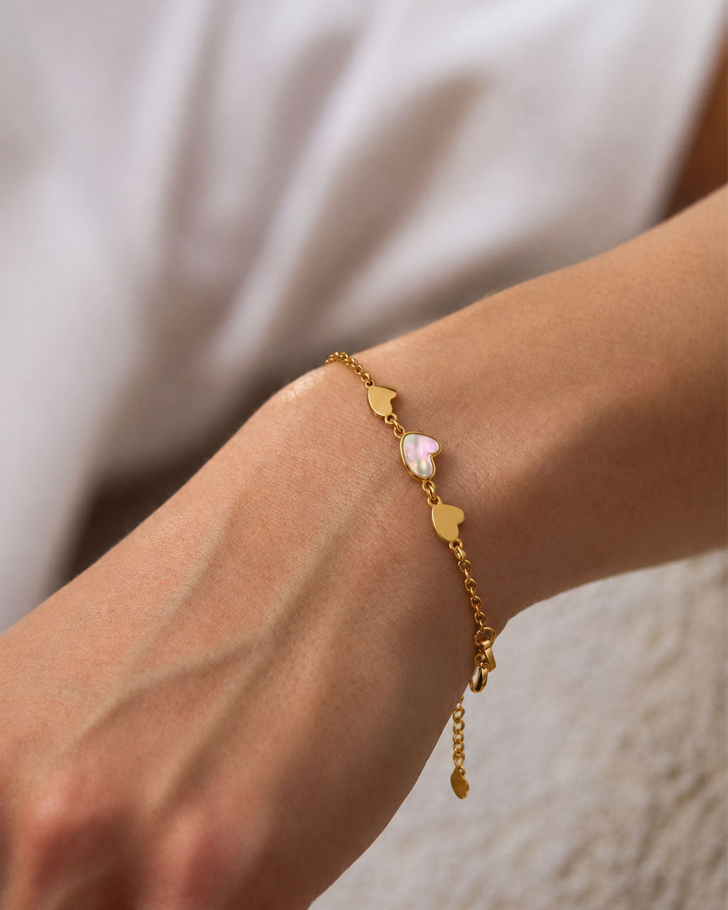 Mother of Pearl Heart Station Waterproof Gold Bracelet
