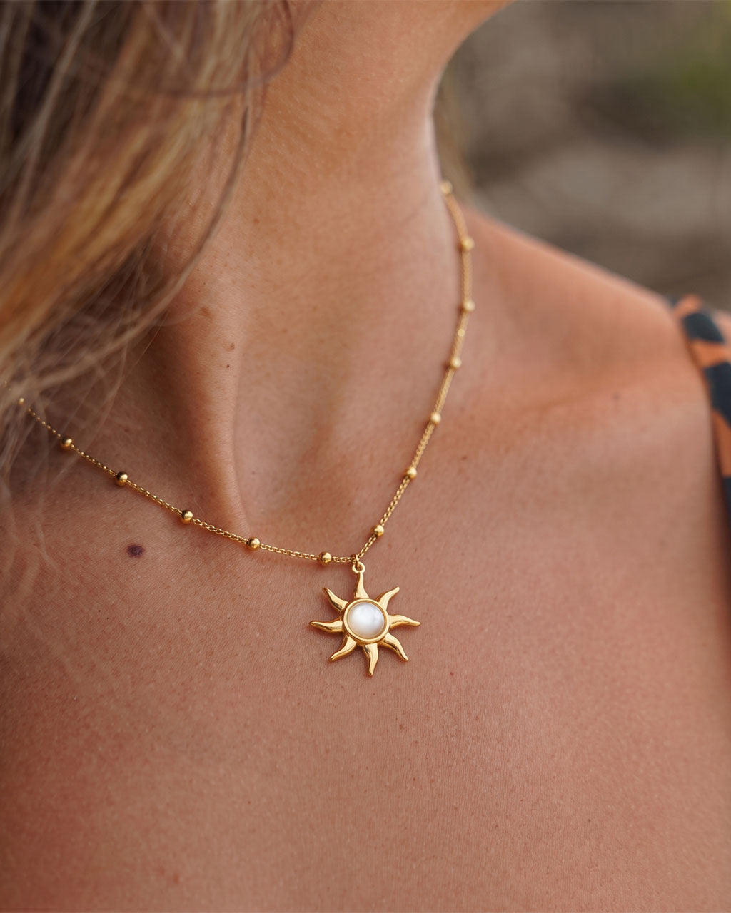Natural Stone Sunburst Beaded Waterproof Gold Necklace