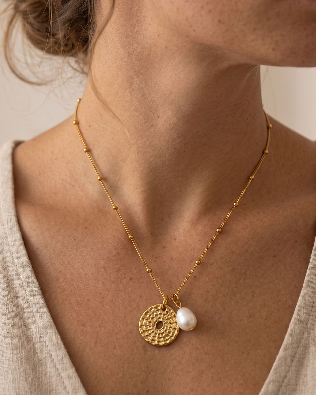 Organic Pearl Hammered Disc Waterproof Gold Necklace