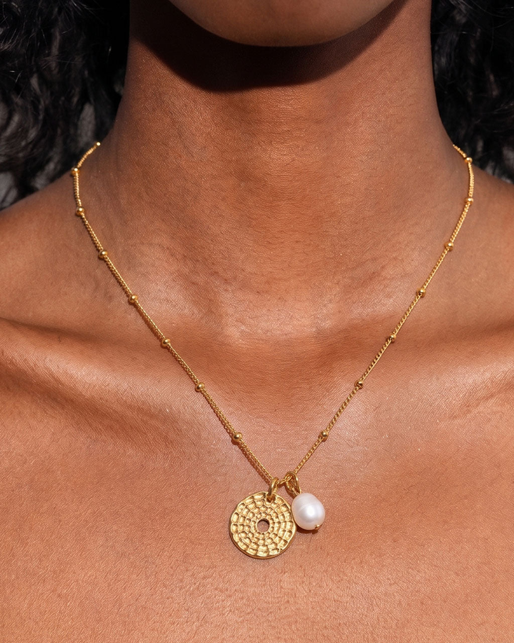 Organic Pearl Hammered Disc Waterproof Gold Necklace