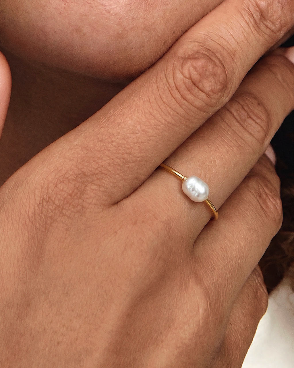 Organic Pearl Solitaire Slim Waterproof Gold Ring