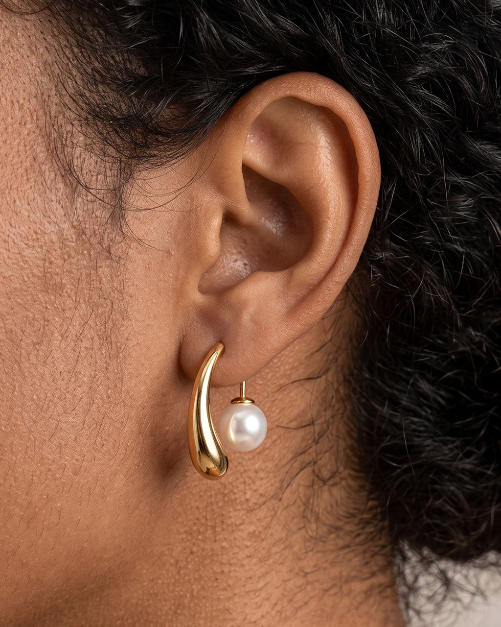 Pearl & Gold Droplet Threader Waterproof Gold Earrings