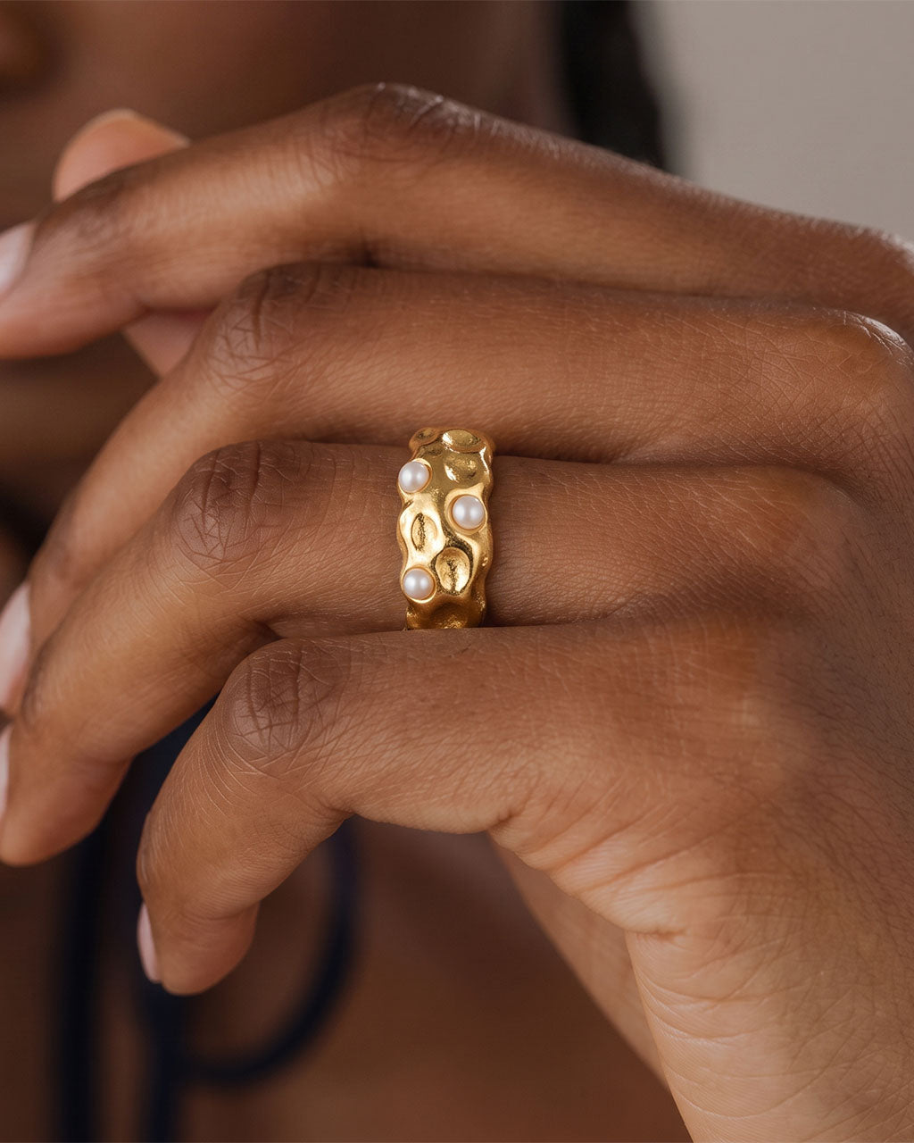 Pearl Hammered Open Wide Band Waterproof Gold Ring