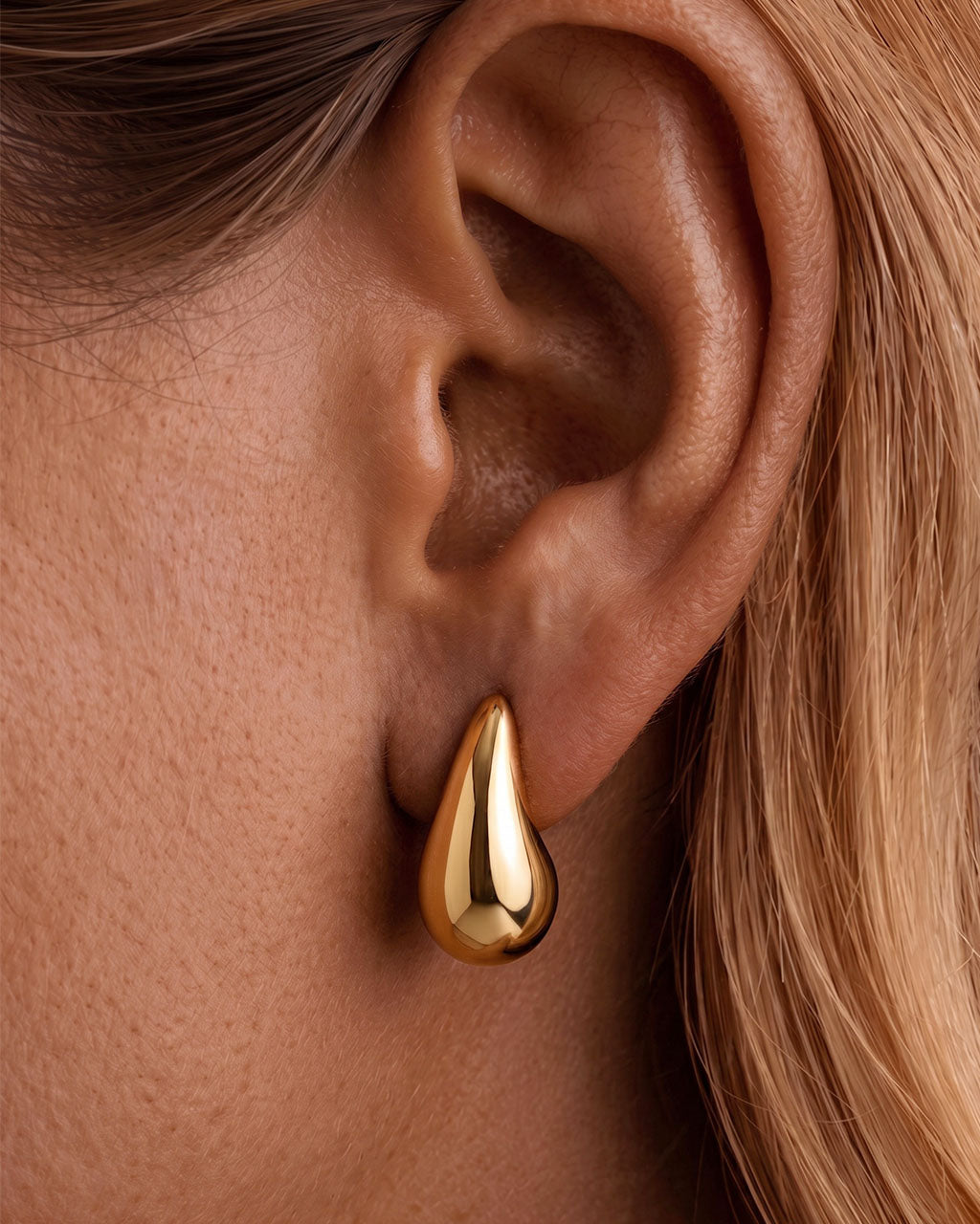 Polished Chunky Teardrop Stud Waterproof Gold Earrings
