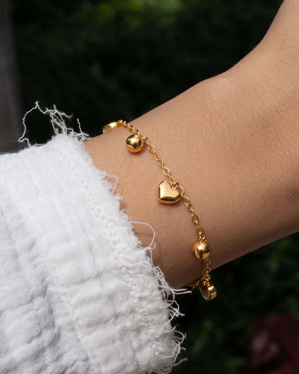 Puffy Heart & Bead Charm Waterproof Gold Bracelet