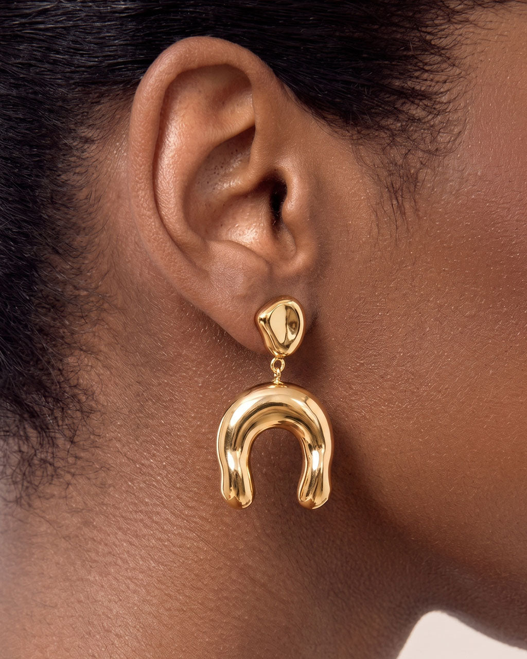 Sculpted Arch U Drop Stud Waterproof Gold Earrings