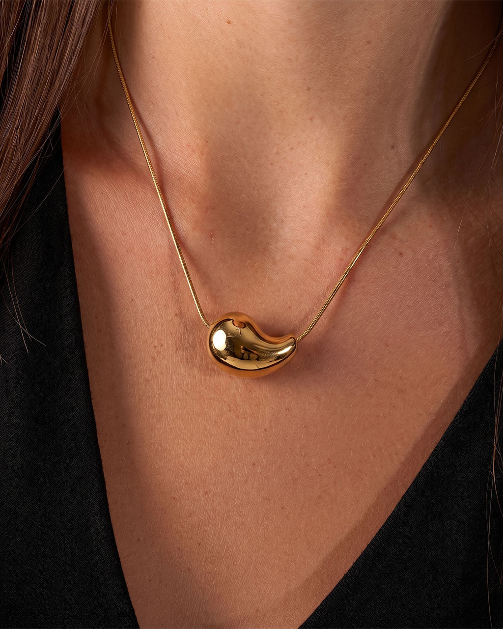 Sideways Teardrop Pendant Waterproof Gold Necklace