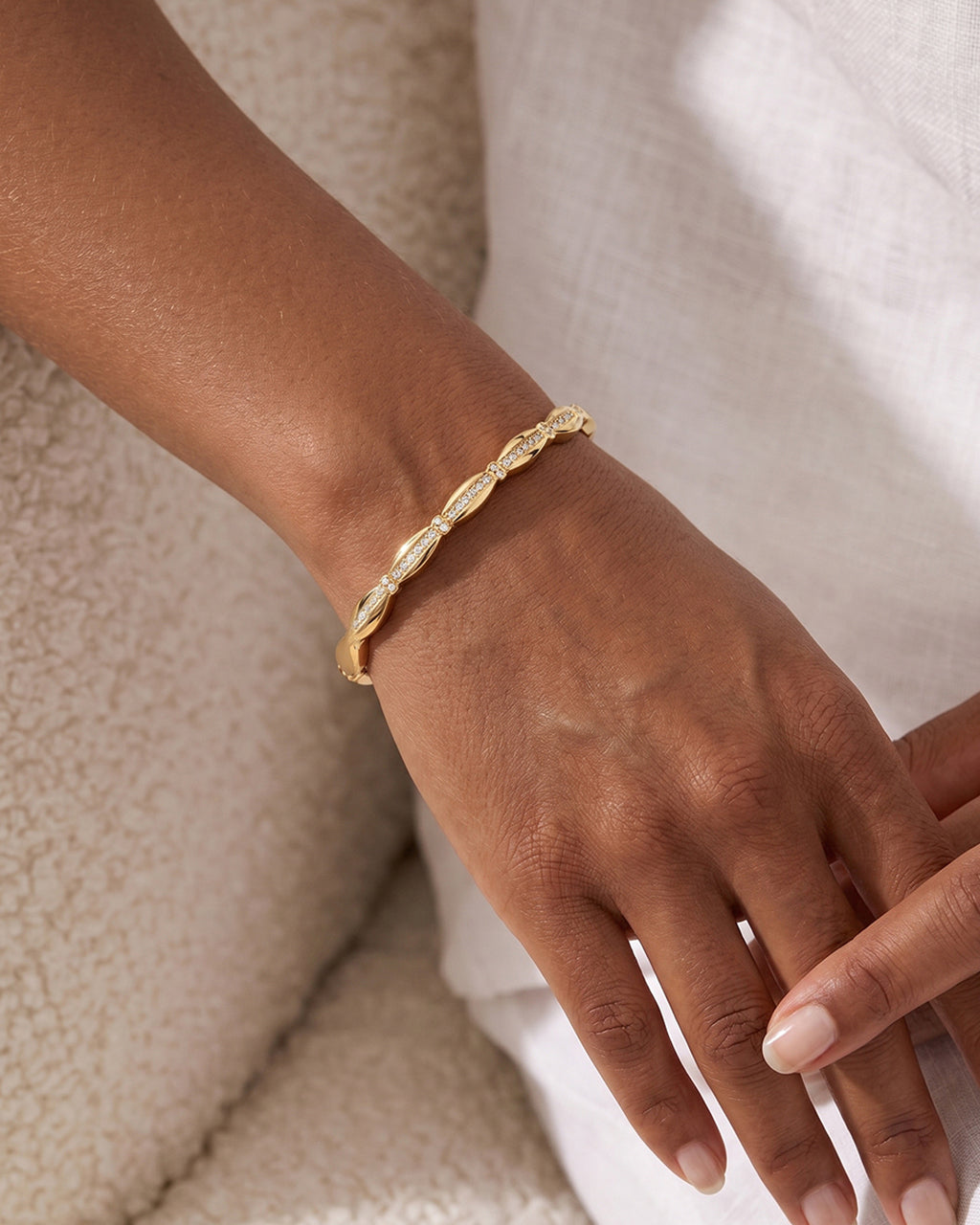 Sparkly Pavé Wavy Edge Oval Waterproof Gold Bangle