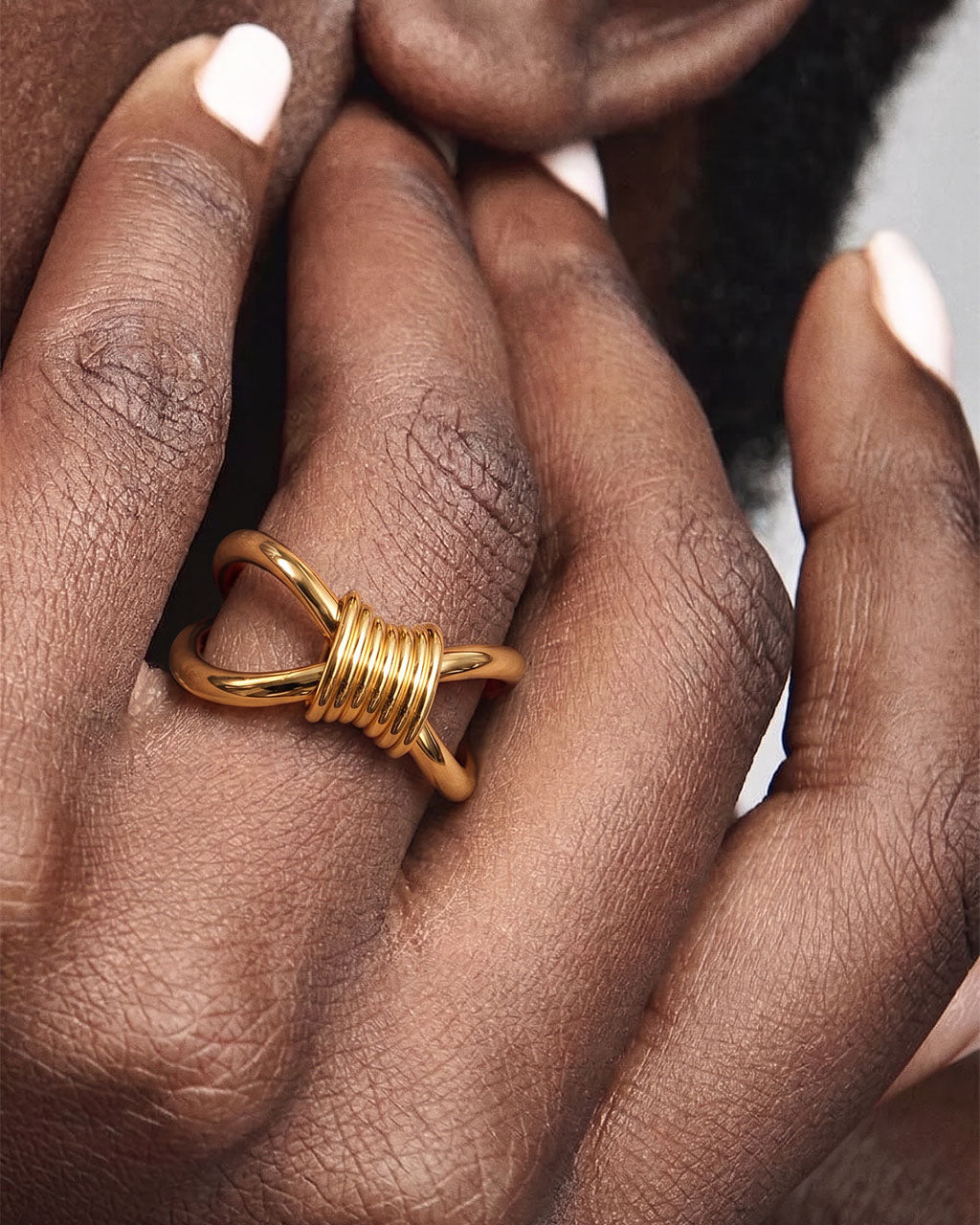 Stylish Knotted Crossover Loop Waterproof Gold Ring