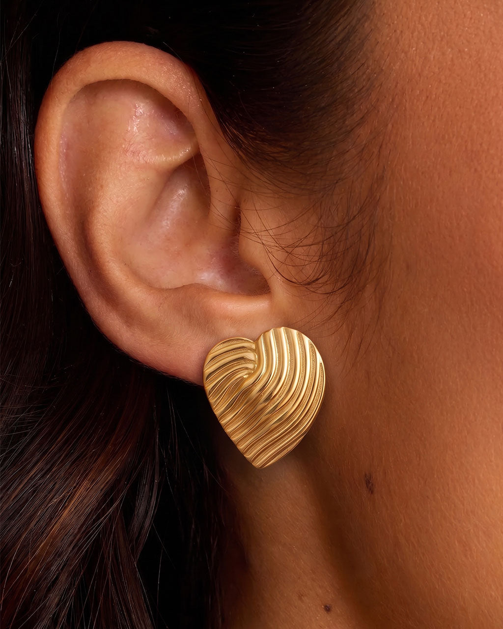 Unique Ripple Heart Stud Waterproof Gold Earrings