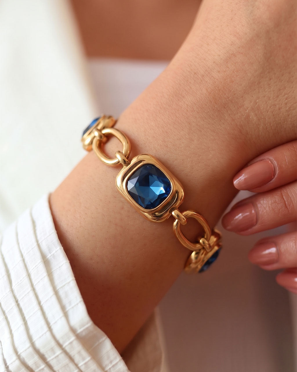 Vibrant Cushion Cut Stone Link Waterproof Gold Bracelet