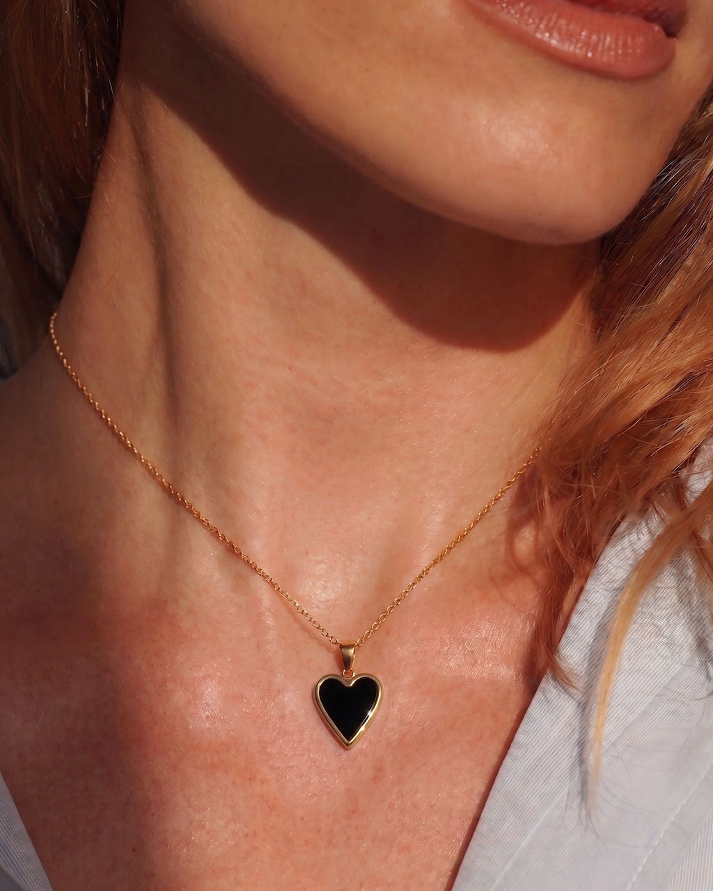 Vintage Bezel Heart Pendant Waterproof Gold Necklace