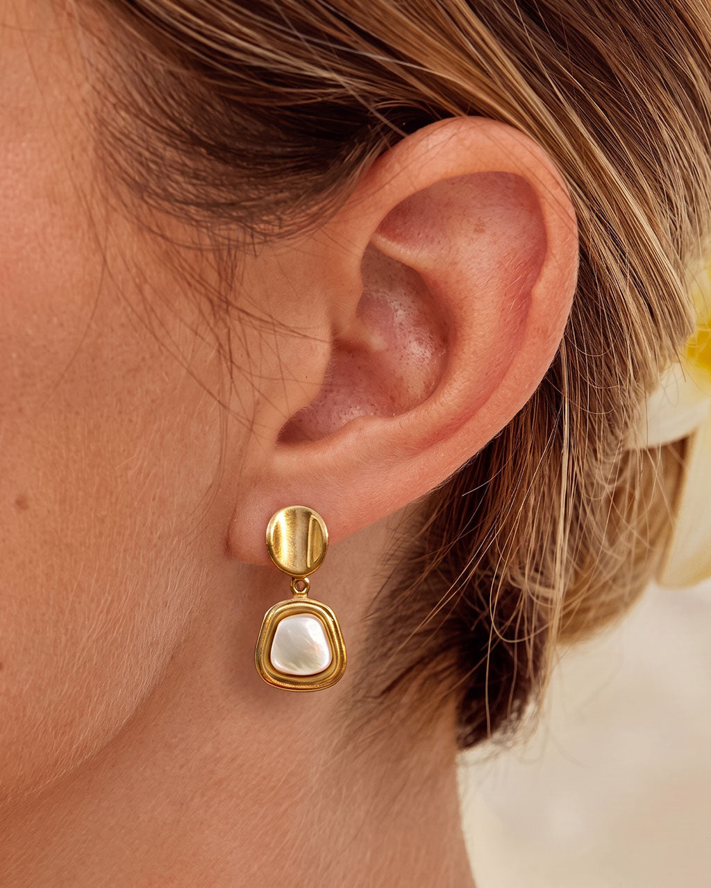 Vintage Mother of Pearl Drop Waterproof Gold Earrings