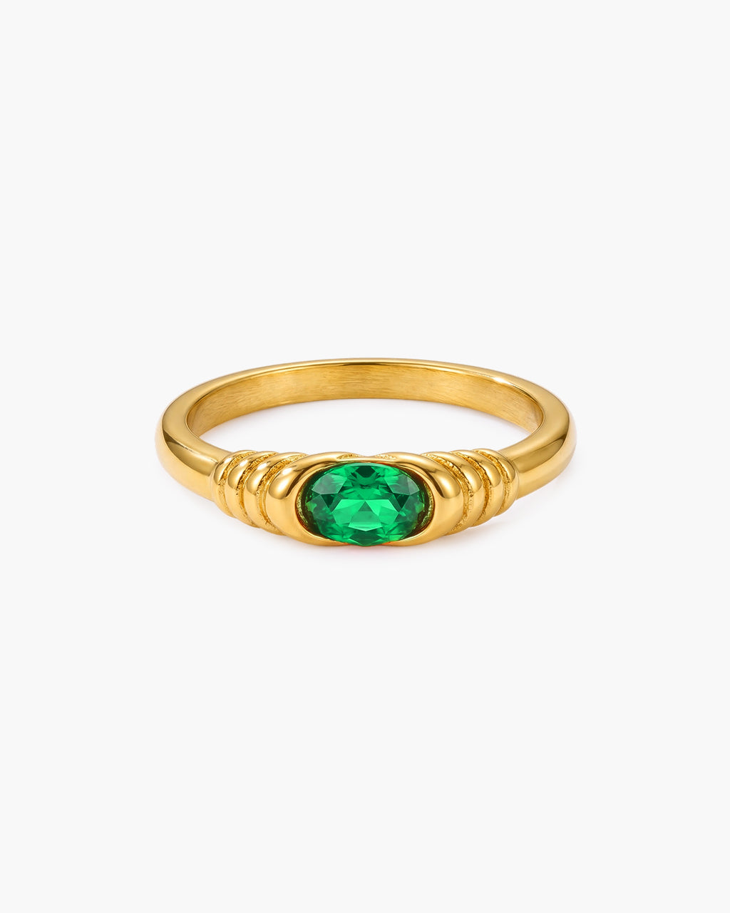 Vintage Oval Cut Stone Ribbed Waterproof Gold Ring